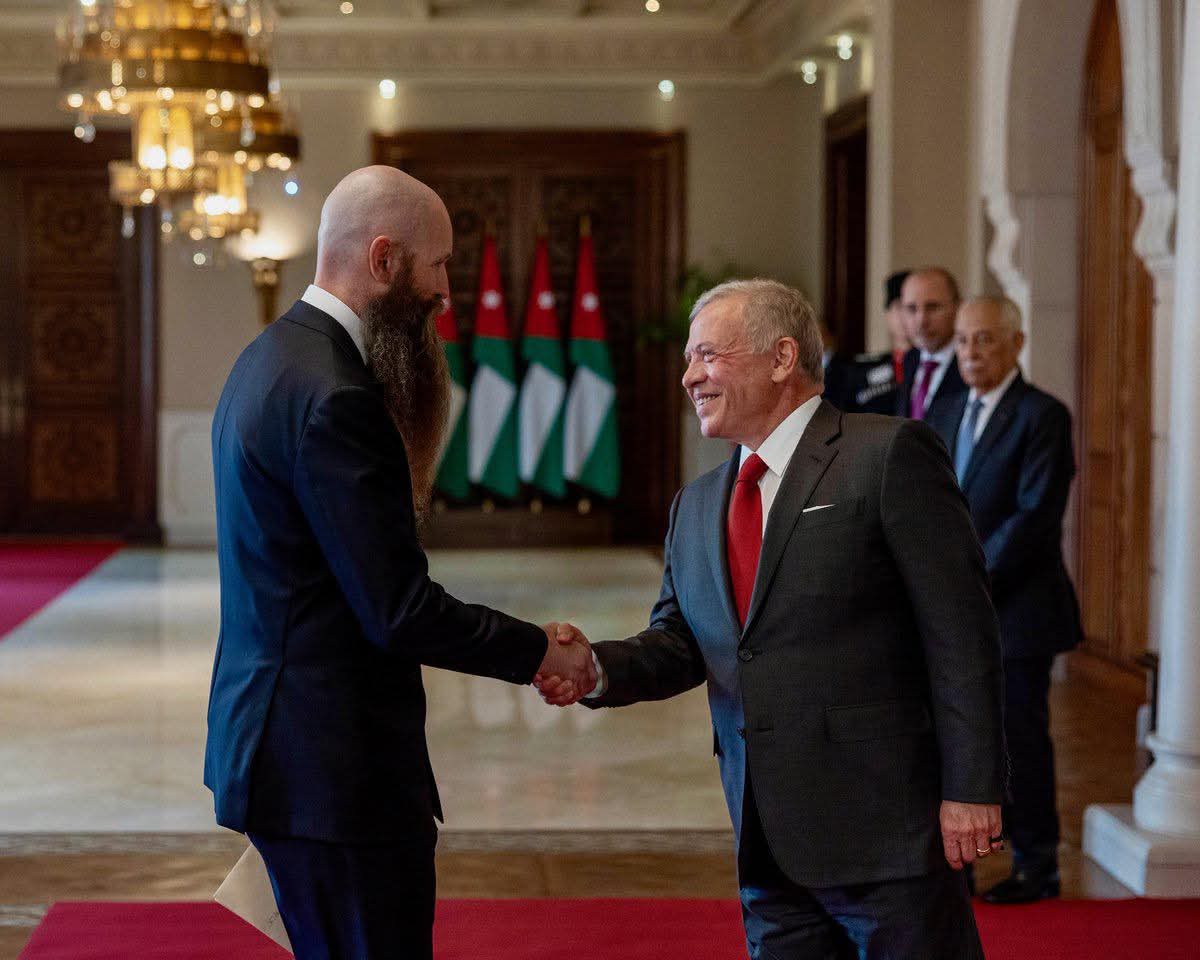 صورة حول : سفير الولايات المتحدة الأمريكية الجديد يقدم أوراق اعتماده سفير الولايات المتحدة الأمريكية الجديد يقدم أوراق اعتماده