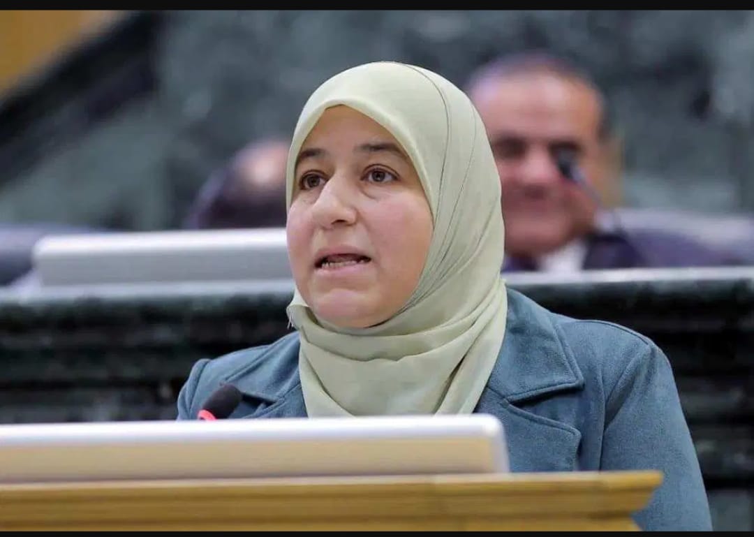 النائب بيان المحسيري تحذر من تجزئة الإفتاء وفقدان دوره الشرعي