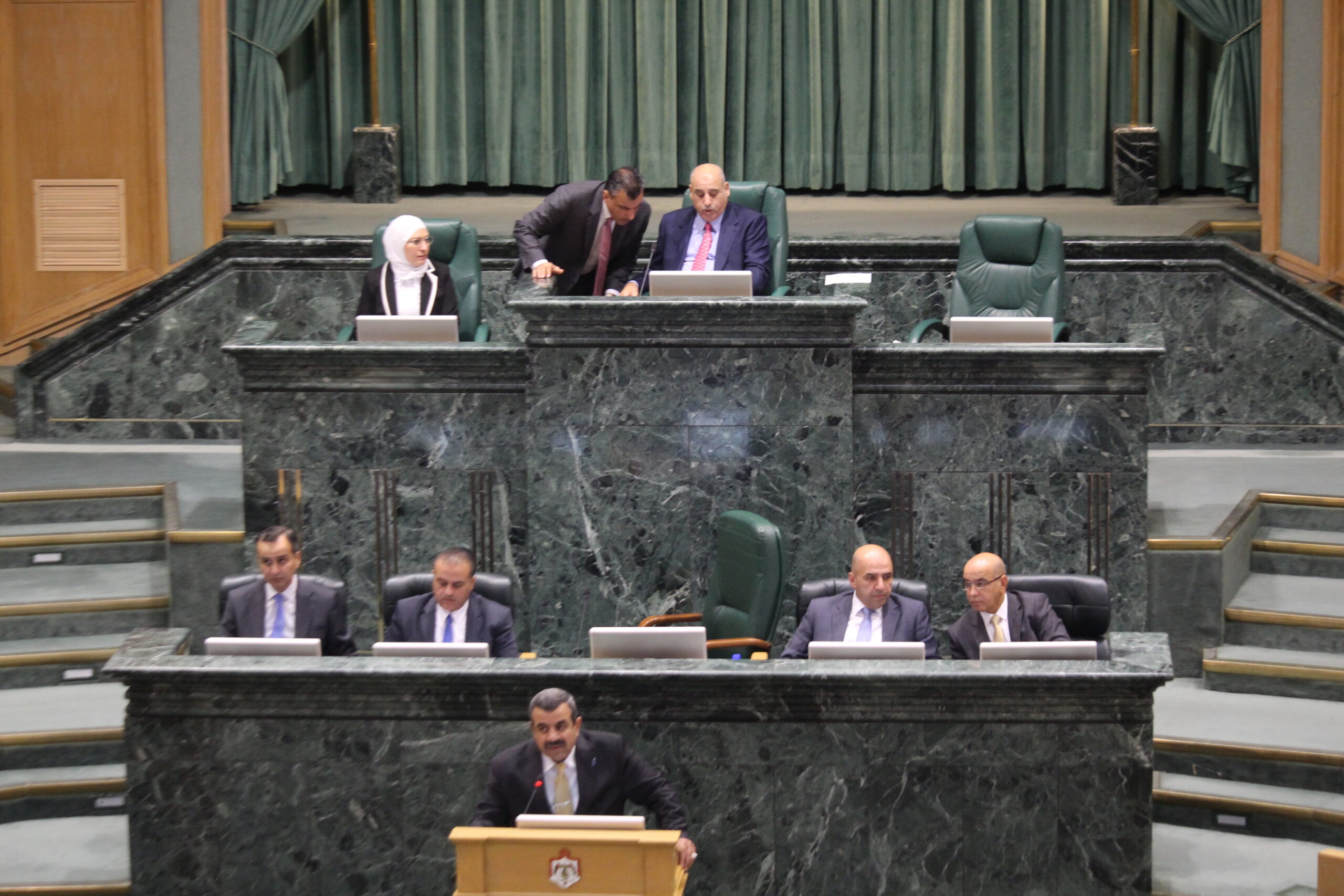 عدسة صراحة نيوز ترصد أجواء جلسة النواب