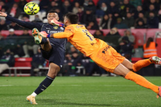 ريال مدريد يتعادل مع جيرونا ليتعثر للمباراة الثالثة تواليا بالدوري