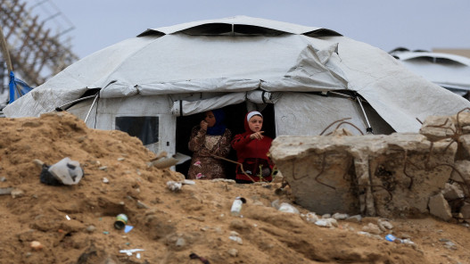 أزمة غزة تتفاقم: مئات الشهداء وعجز مائي يهدد حياة آلاف المرضى