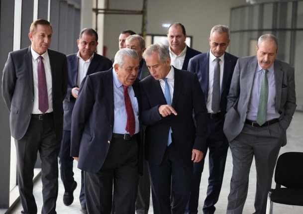 رئيس الوزراء يزور معرض إربد الدائم لدعم المزارعين والمشاريع الريفية