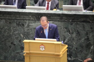 الطراونة: هدفنا ليس تسجيل المواقف، بل تصويب الأخطاء