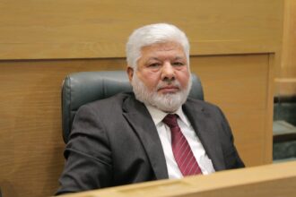 الرحامنة يطالب الحكومة بمراجعة المديونية