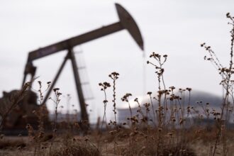 احتجاز ناقلة يُشعل أسعار النفط عالميًا