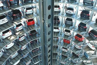 السلط تتجه نحو المستقبل: مواقف طابقية وحلول مرورية مستدامة