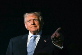 ترامب يدعو إسرائيل للحفاظ على حوار إيجابي مع دمشق