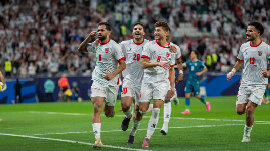 النشامى على أبواب النهائي: مواجهة نارية أمام السعودية في كأس العرب