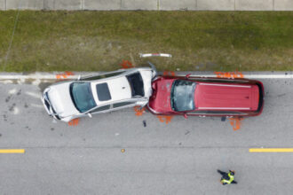 ارتفاع أقساط التأمين والتعويضات مع استمرار تفوق قطاع المركبات