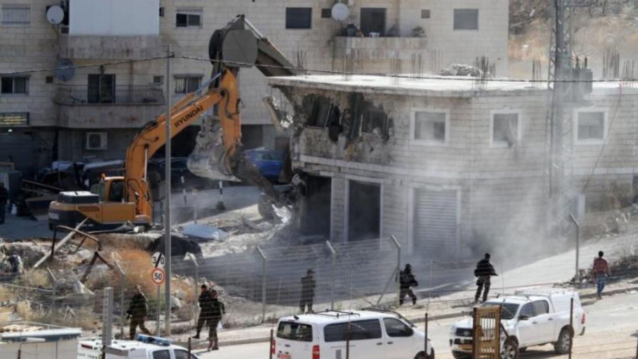 اعتداءات الاحتلال والمستوطنين تسفر عن إصابات بالضفة