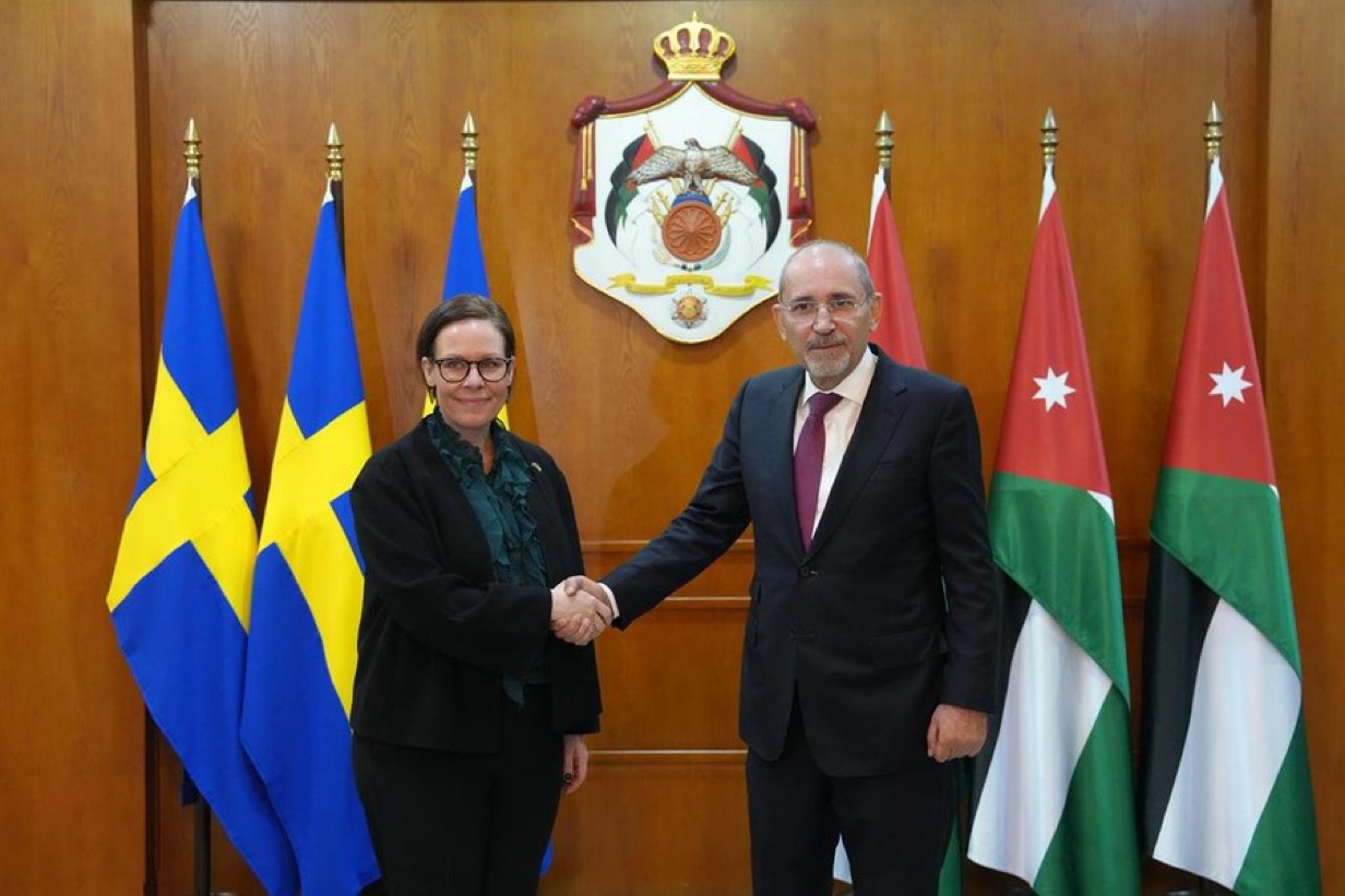 صورة حول : الأردن والسويد يبحثان تعزيز التعاون والصداقة بين البلدين" الأردن والسويد يبحثان تعزيز التعاون والصداقة بين البلدين"