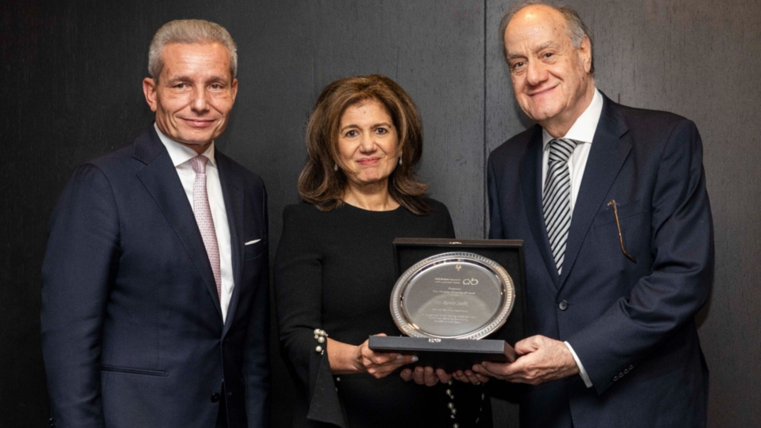 رندة الصادق تحصل على جائزة “الإسهامات المتميزة في القطاع المصرفي العربي للعام 2025”