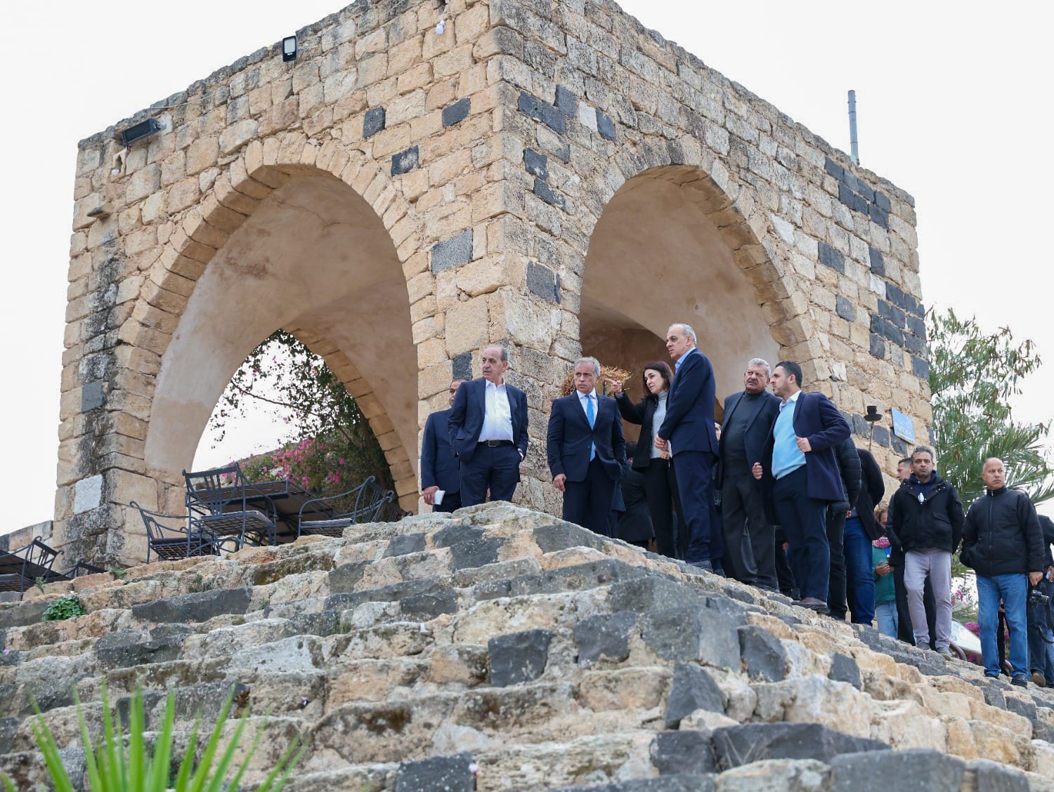 أهالي أم قيس يثمنون توجيهات رئيس الوزراء لتأهيل المتحف والقرية التراثية