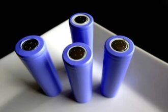 ثورة في تخزين الطاقة: بطارية صوديوم جديدة آمنة وأرخص من الليثيوم