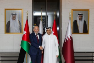 الصفدي يبحث مع نظيره القطري تعزيز التعاون الثنائي واستقرار غزة