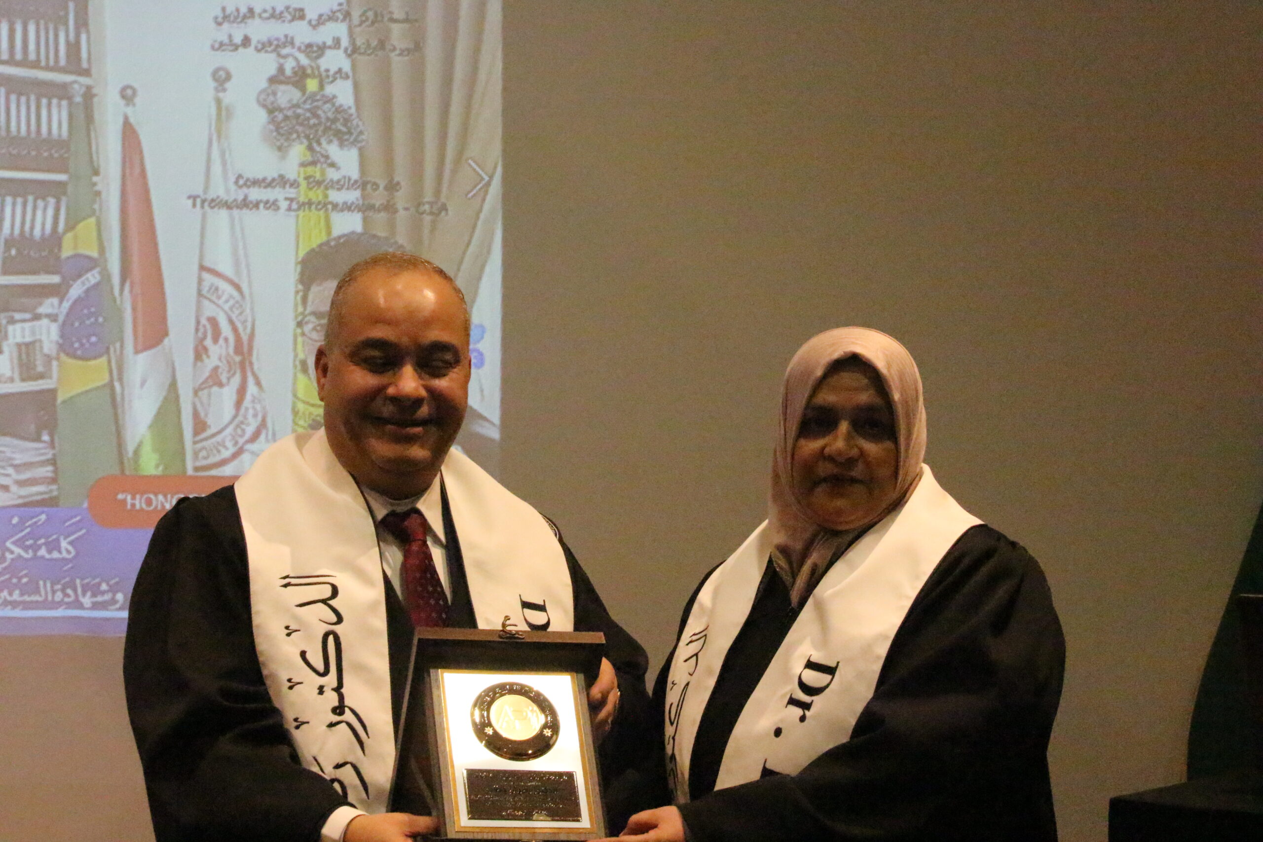 مجموعة الصناعات البلاستيكية تحتفي برضوان خطاب "فيديو وصور