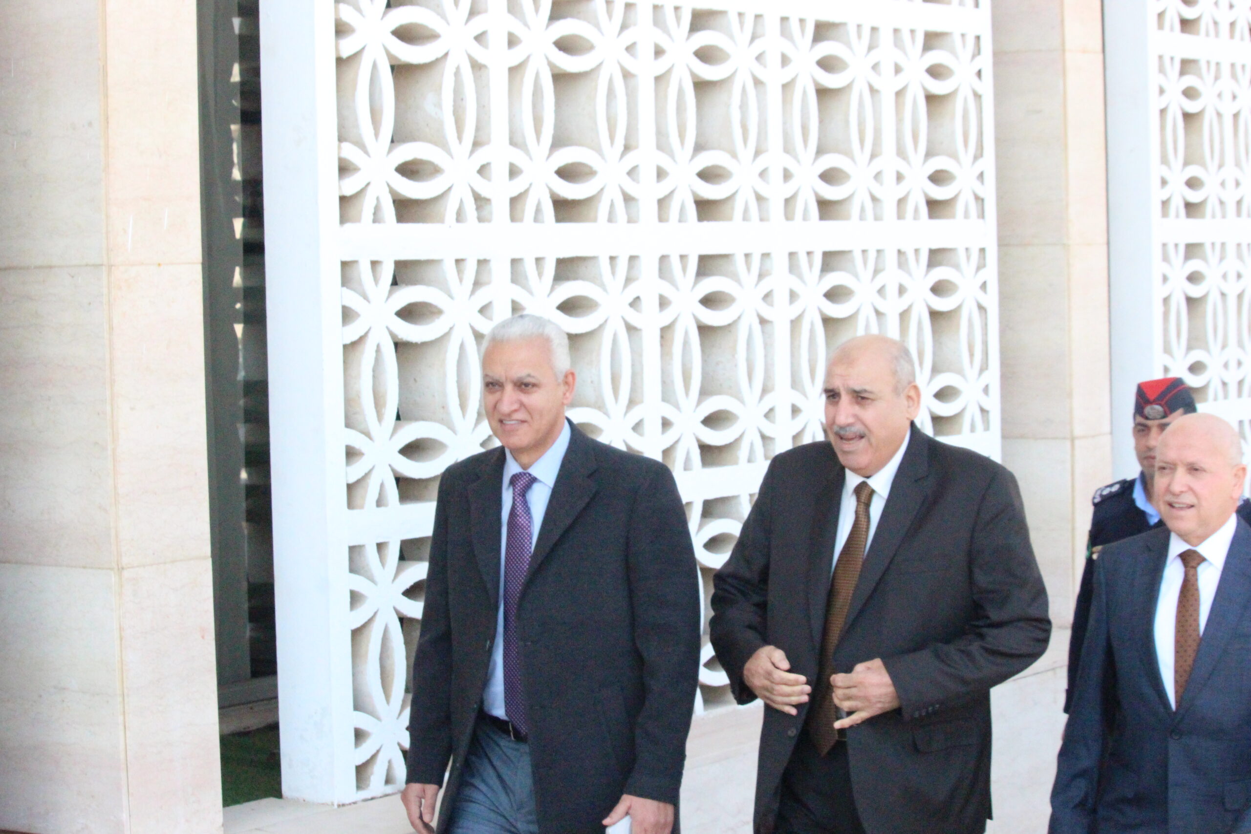 عدسة صراحة نيوز ترصد أجواء جلسة النواب