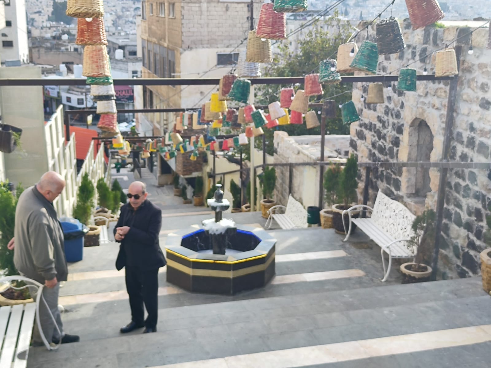 صورة حول : وزير الإدارة المحلية يتفقد مشروع إحياء وسط مدينة إربد وزير الإدارة المحلية يتفقد مشروع إحياء وسط مدينة إربد