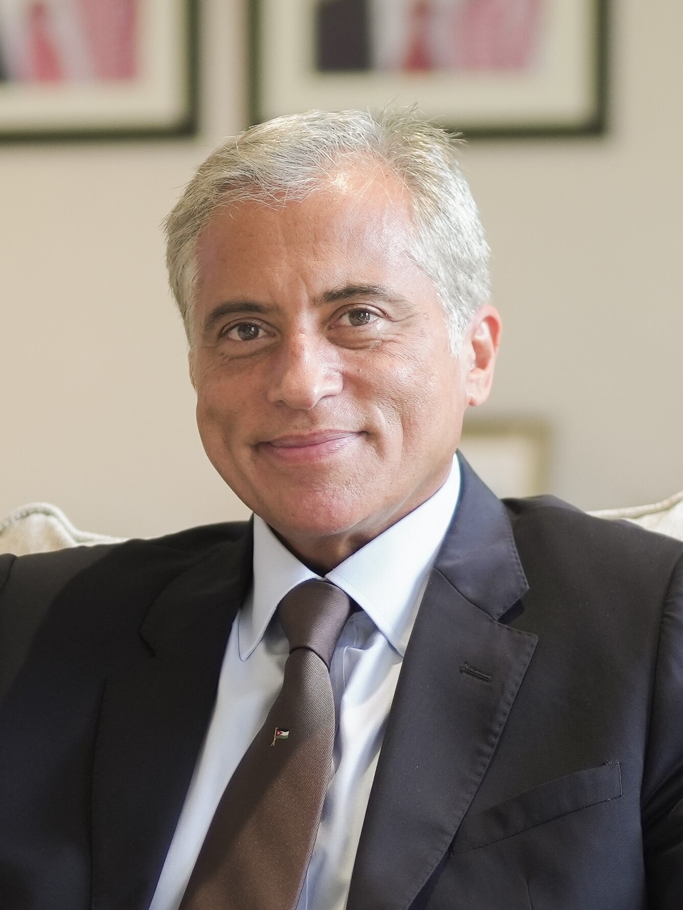 صورة حول : عاجل| رئيس الوزراء يبارك للنشامى تأهلهم لنصف نهائي كأس العرب ويتمنى السلامة ليزن النعيمات عاجل| رئيس الوزراء يبارك للنشامى تأهلهم لنصف نهائي كأس العرب ويتمنى السلامة ليزن النعيمات