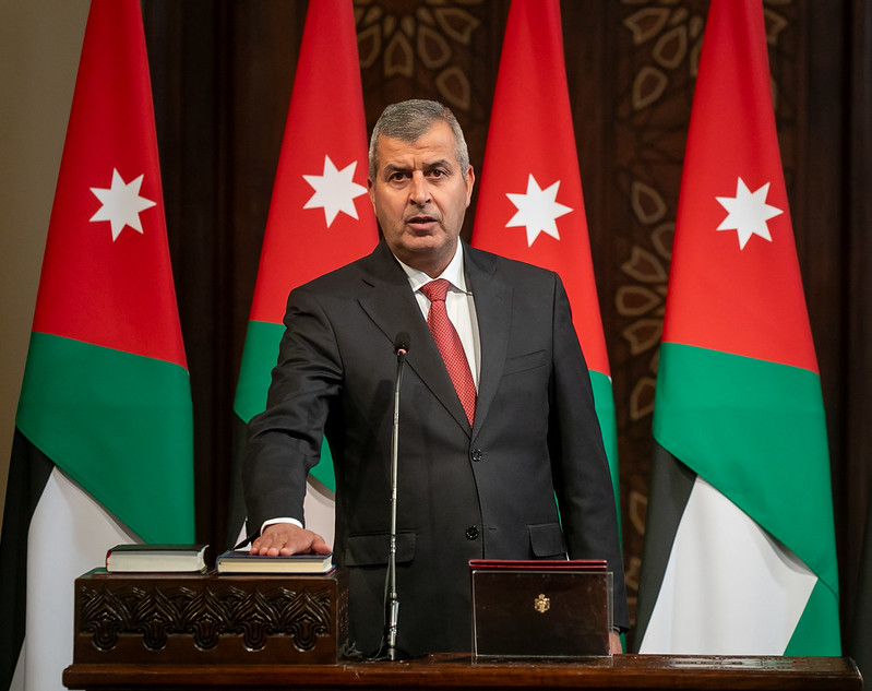 بالفيديو… كيف يتعامل وزير الطاقة مع الإعلام؟ هل تجاهل الإعلام يعكس ثقة أم ارتباك؟