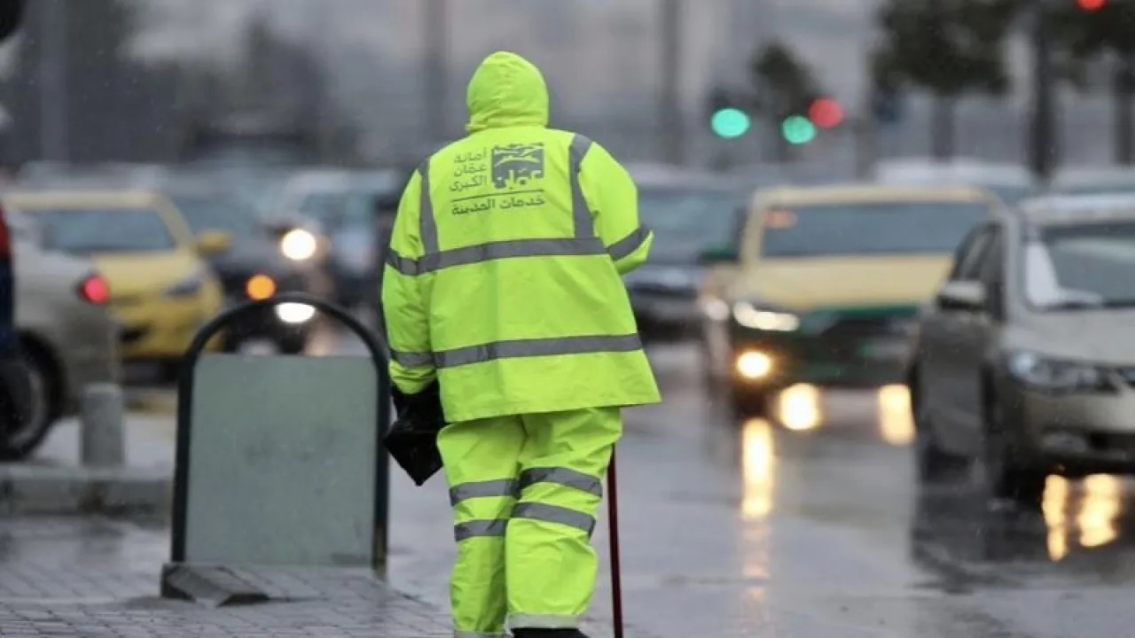 أمانة عمان تحذر من المنتحلين صفة “عمال الوطن”