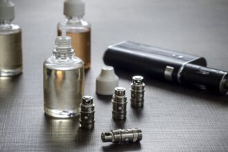 تعديل الضريبة الخاصة على أجهزة التبغ والسجائر الإلكترونية يدخل حيز التنفيذ غداً