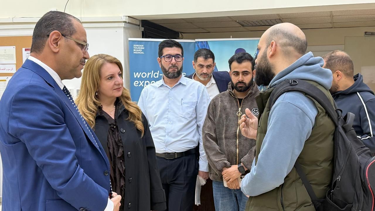 وزير الدولة للشؤون الخارجية تتفقد الخدمات القنصلية للأردنيين في السعودية