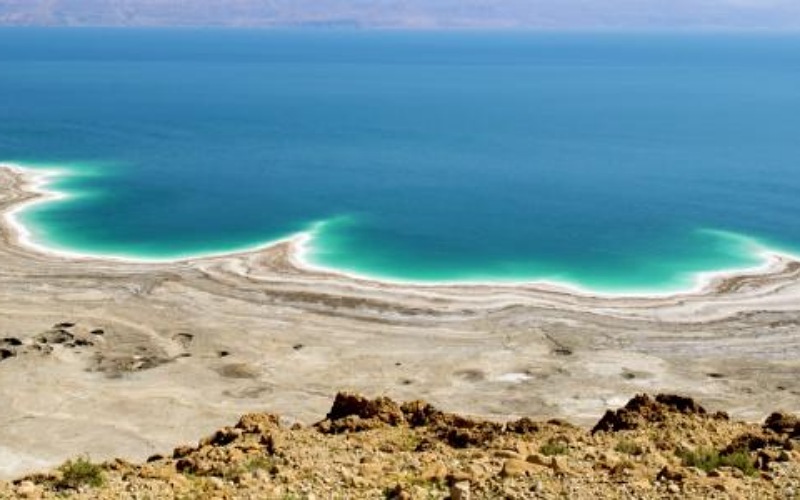 مراجعات رسمية لملف استثماري سياحي على أراضٍ حكومية وسط مؤشرات قانونية مقلقة