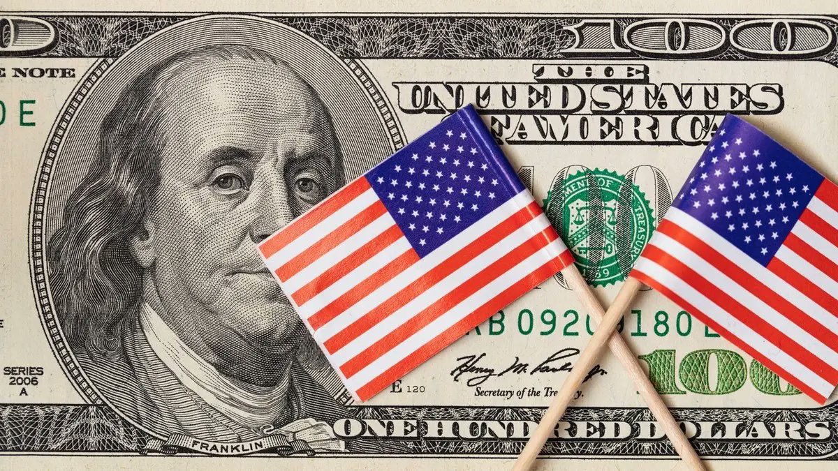 تسارع نمو الاقتصاد الأميركي في الربع الثالث مدفوعًا بإنفاق المستهلكين