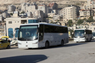 تنفيذاً للتوجيهات الملكية.. وصول المستشفى الميداني الأردني نابلس/9