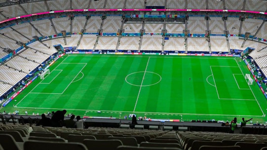 صورة حول : عاجل| ولي العهد والأميرة رجوة في ستاد لوسيل لمساندة النشامى في نهائي كأس العرب عاجل| ولي العهد والأميرة رجوة في ستاد لوسيل لمساندة النشامى في نهائي كأس العرب