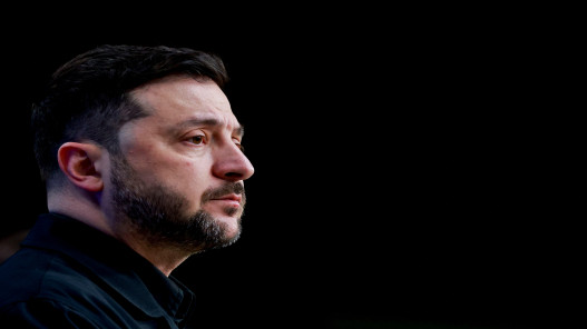 زيلينسكي يكشف عن أفكار جديدة للسلام بعد محادثات مع مبعوث ترامب