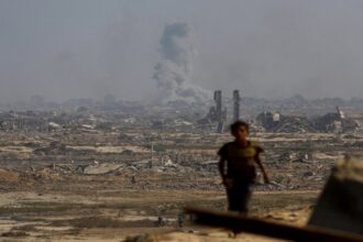 غارات إسرائيلية عنيفة على خان يونس ورفح.. واستمرار القصف في غزة