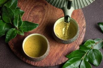 الشاي الأخضر في الشتاء: مشروب صحي يقوي المناعة ويحافظ على الطاقة