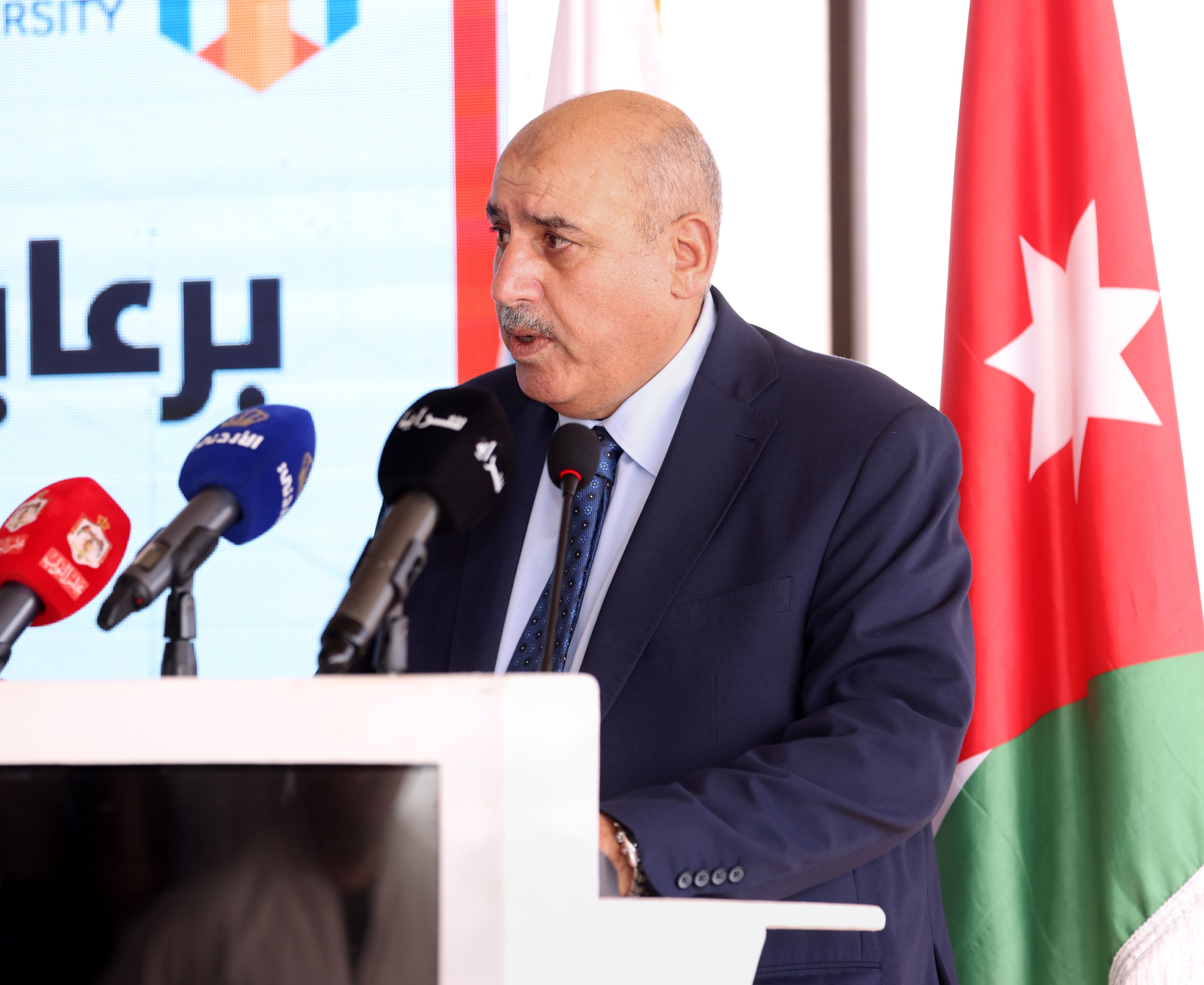 صورة حول : رئيس مجلس النواب: الملك يولي اهتماماً بالذكاء الاصطناعي ويشكّل مجلساً وطنياً للتكنولوجيا رئيس مجلس النواب: الملك يولي اهتماماً بالذكاء الاصطناعي ويشكّل مجلساً وطنياً للتكنولوجيا