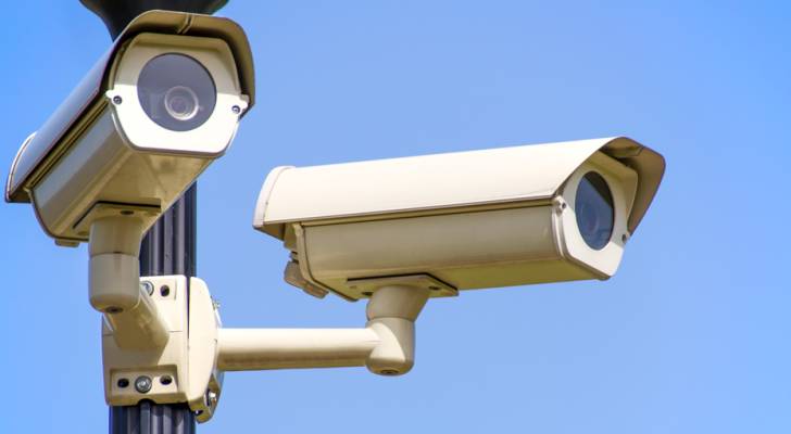 أمانة عمان تهدي البيئة والسير كاميرات مخالفات