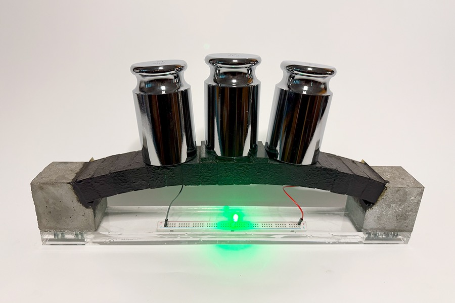 باحثون يطورون خرسانة ذكية قادرة على تخزين الكهرباء داخل المباني