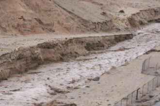 بلدية الكرك الكبرى تدعو المواطنين لعدم الخروج إلا للضرورة بسبب الأحوال الجوية