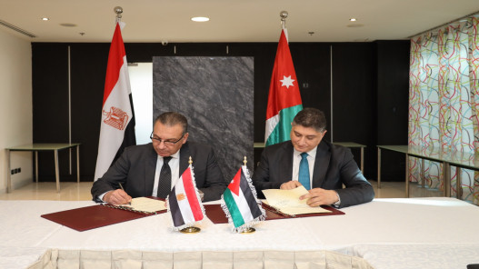 الأردن ومصر يبحثان تعزيز التعاون في النقل البري وتسهيل عبور الشاحنات