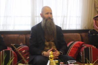 السفير الأمريكي في عمان: أشعر بأنني أكثر شخص محظوظ في العالم