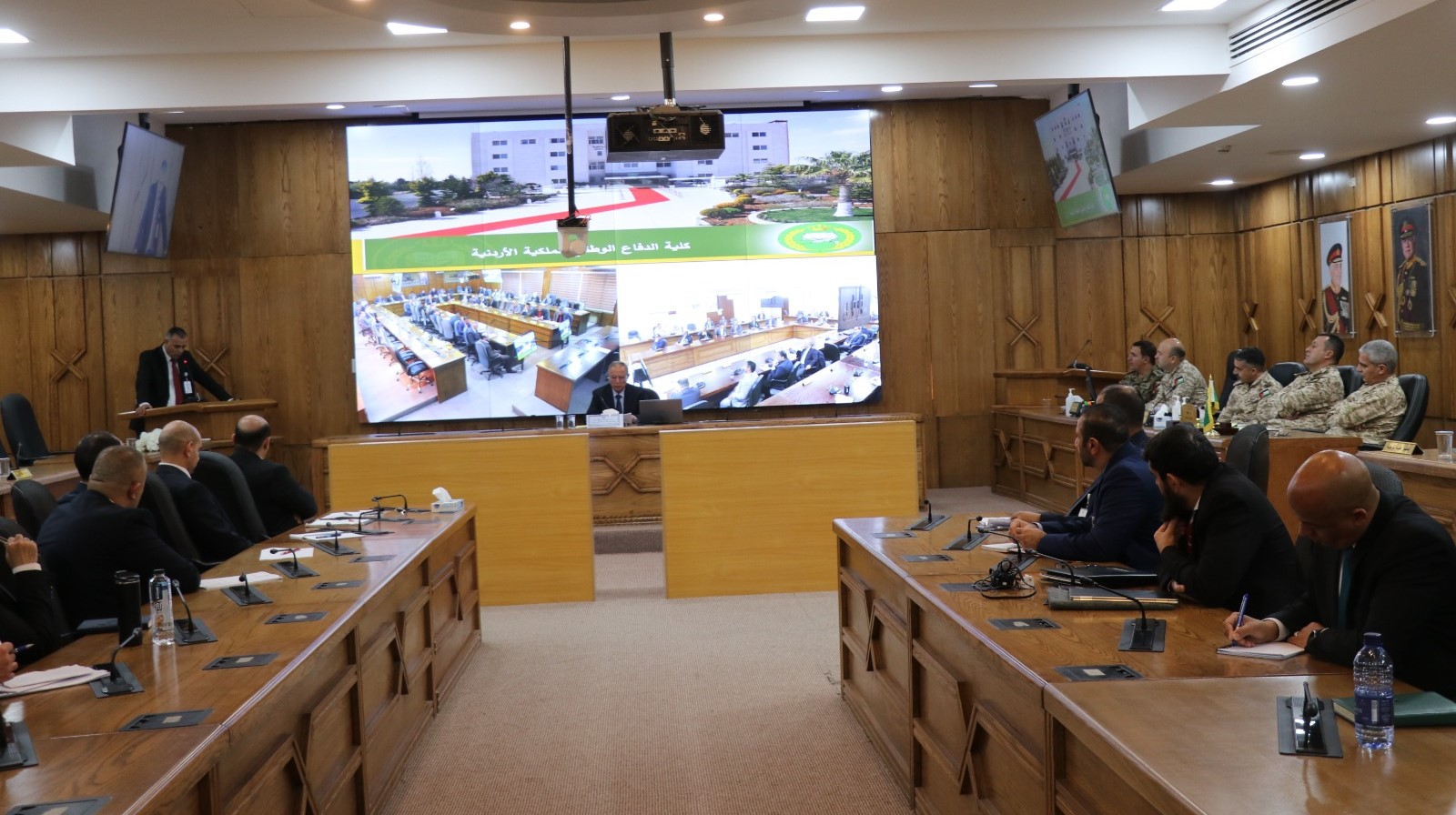 صورة حول : محاضرة رئيس المجلس القضائي في كلية الدفاع الوطني حول دور السلطة القضائية في تعزيز الأمن الوطني محاضرة رئيس المجلس القضائي في كلية الدفاع الوطني حول دور السلطة القضائية في تعزيز الأمن الوطني