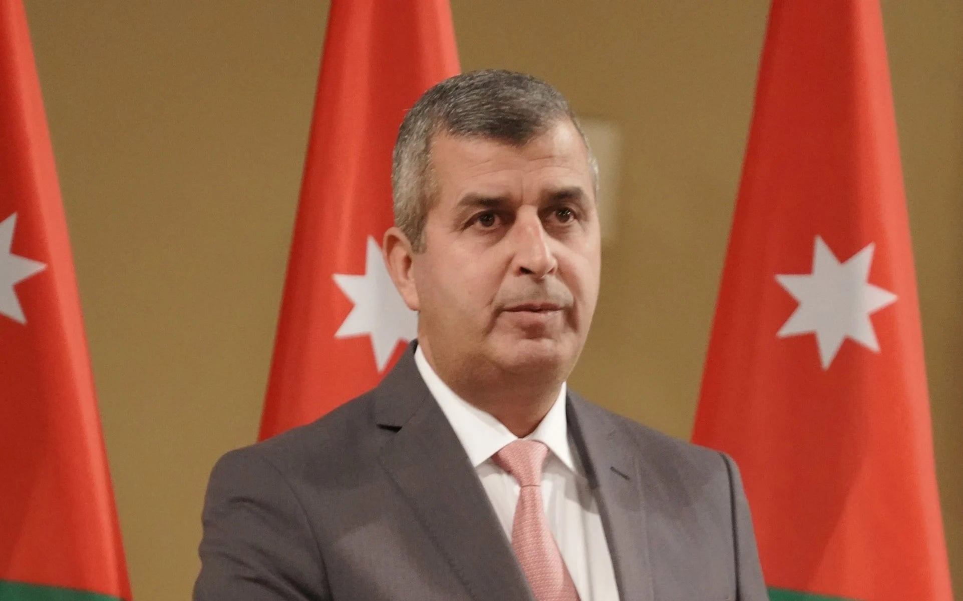 صورة حول : الخرابشة: إنهاء دراسات جدوى للتنقيب عن الفوسفات والبدء بتفاوض اتفاقيات امتياز الخرابشة: إنهاء دراسات جدوى للتنقيب عن الفوسفات والبدء بتفاوض اتفاقيات امتياز