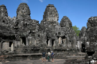 كمبوديا وتايلاند تبدآن محادثات لوقف المواجهات الحدودية