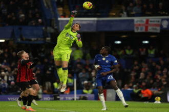 بورنموث يقصي تشيلسي من فخ الخسارة ويقتنص نقطة مثيرة بالدوري الإنجليزي