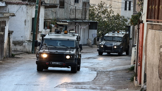 صورة حول : إصابة رضيعة فلسطينية بهجوم للمستوطنين في الخليل إصابة رضيعة فلسطينية بهجوم للمستوطنين في الخليل