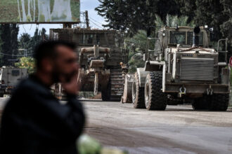 تصاعد التوتر في بلدة فلسطينية بالضفة الغربية وسط عمليات عسكرية إسرائيلية مكثفة