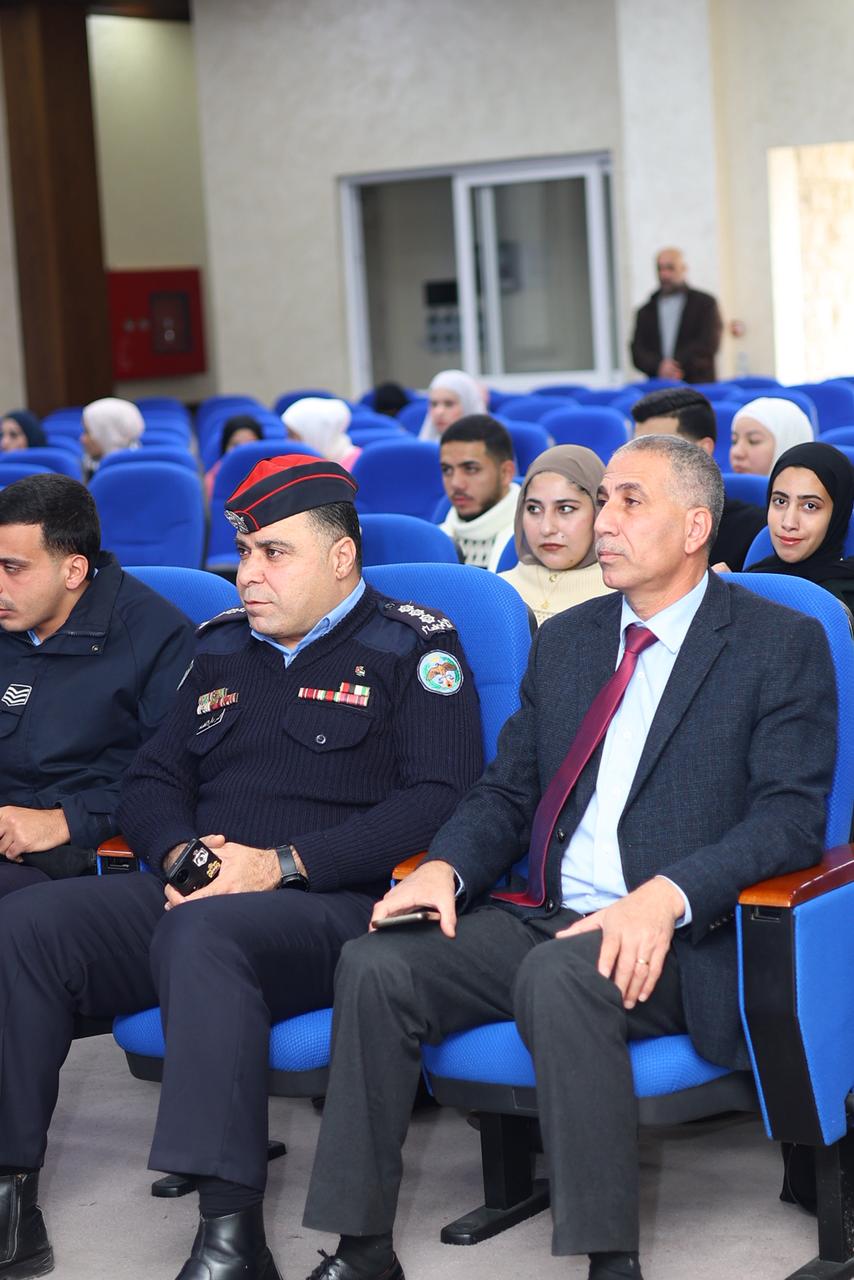 مبادرة «شتاء آمن» للتوعية بالاستخدام الآمن للمدافئ في كلية عجلون الجامعية