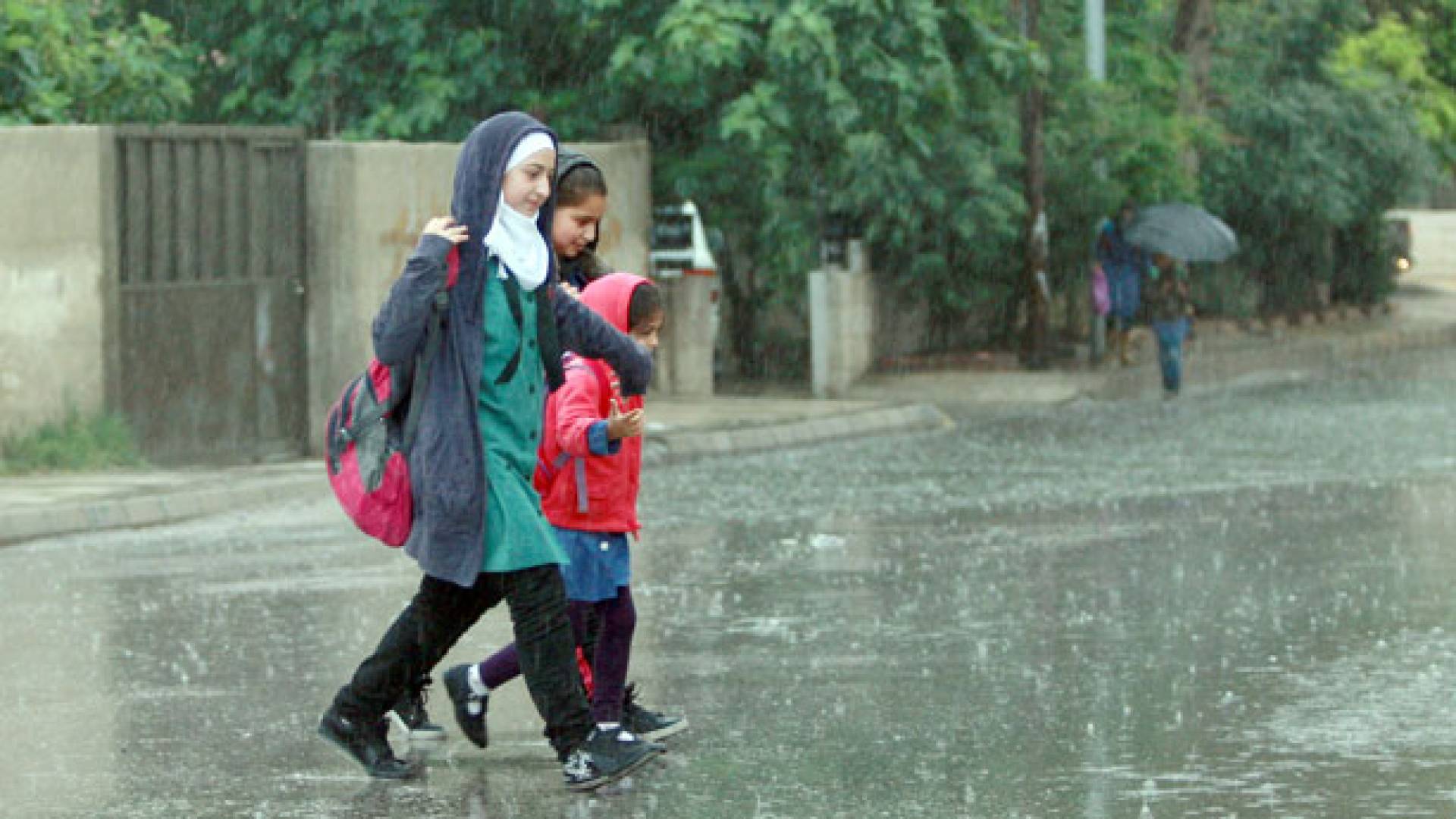 دوام الطلبة في المزار الجنوبي يبدأ الساعة 9 صباحاً غداً بسبب الطقس