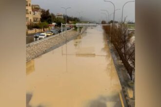 إغلاقات جزئية على طريق مرج الحمام – ناعور – البحر الميت بسبب ارتفاع منسوب المياه