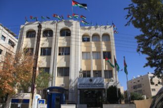 الأوقاف تدعو المعتمرين للتحقق من اعتماد شركات العمرة